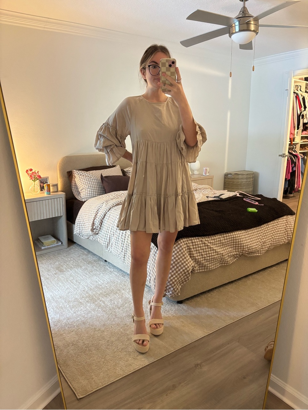 Women’s Beige Tiered Ruffle Sleeve Dress